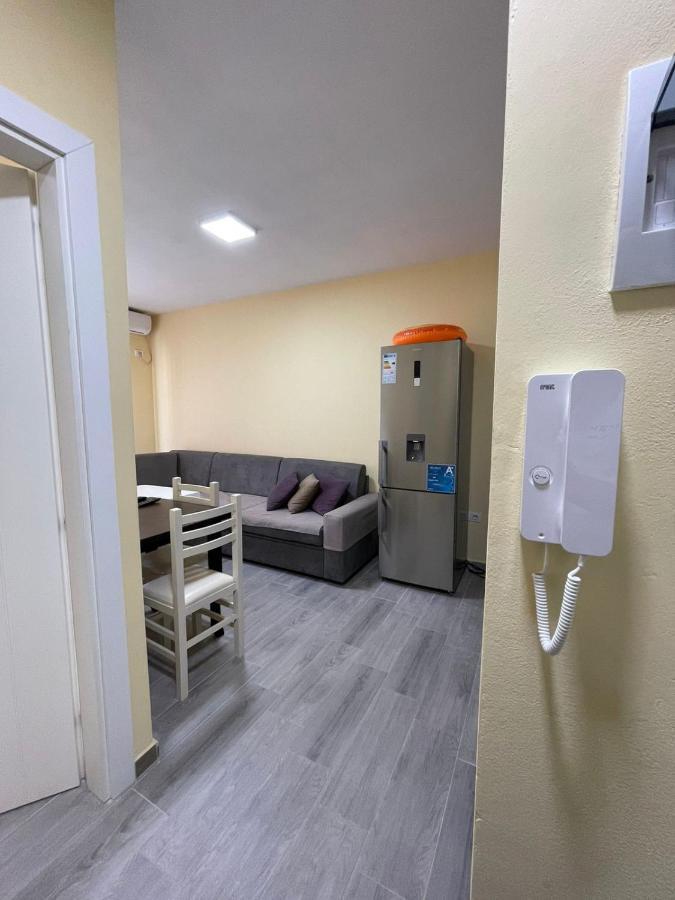 Summer Apartments Shengjin Bagian luar foto