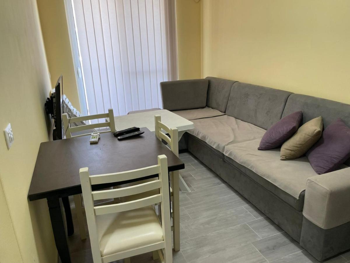 Summer Apartments Shengjin Bagian luar foto