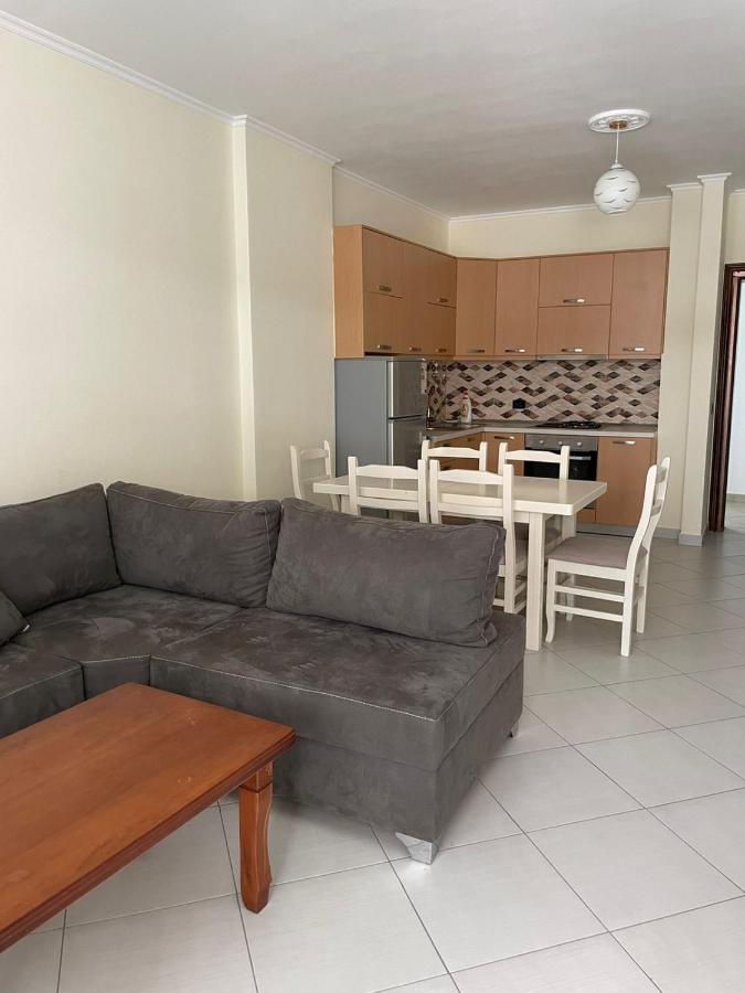 Summer Apartments Shengjin Bagian luar foto