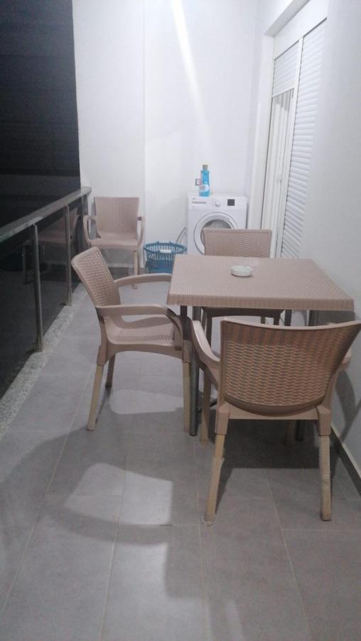 Summer Apartments Shengjin Bagian luar foto