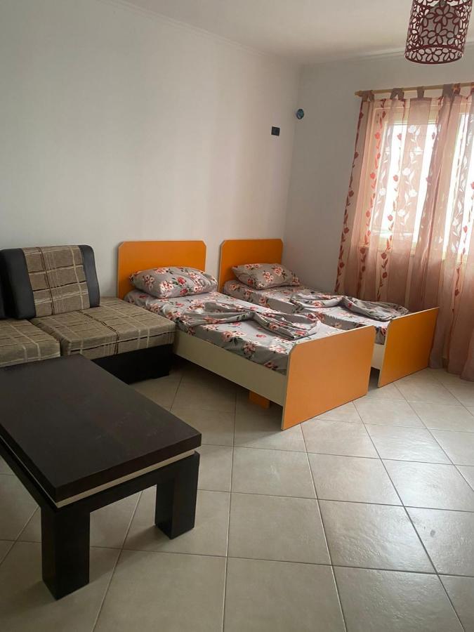 Summer Apartments Shengjin Bagian luar foto