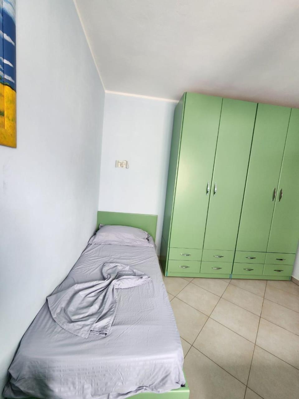 Summer Apartments Shengjin Bagian luar foto