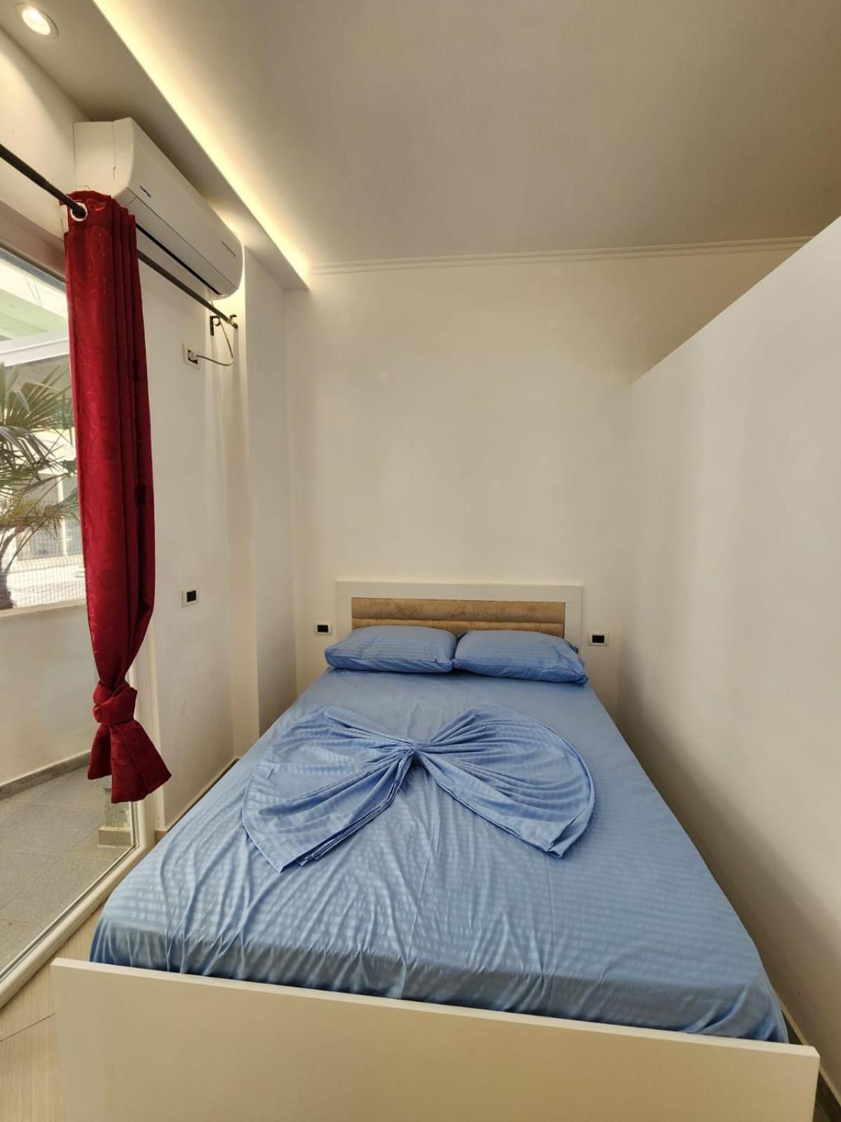 Summer Apartments Shengjin Bagian luar foto