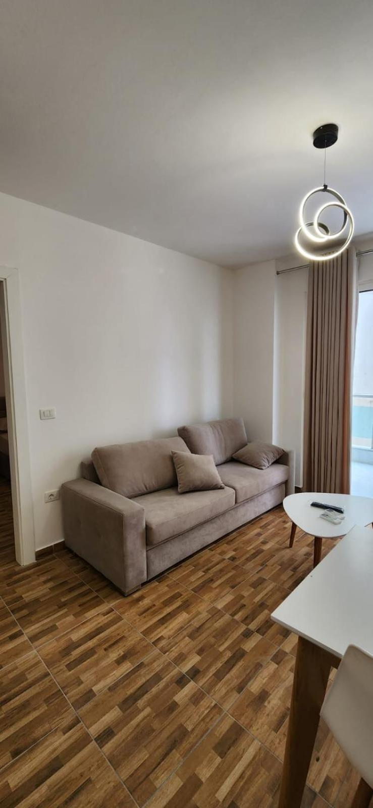 Summer Apartments Shengjin Bagian luar foto