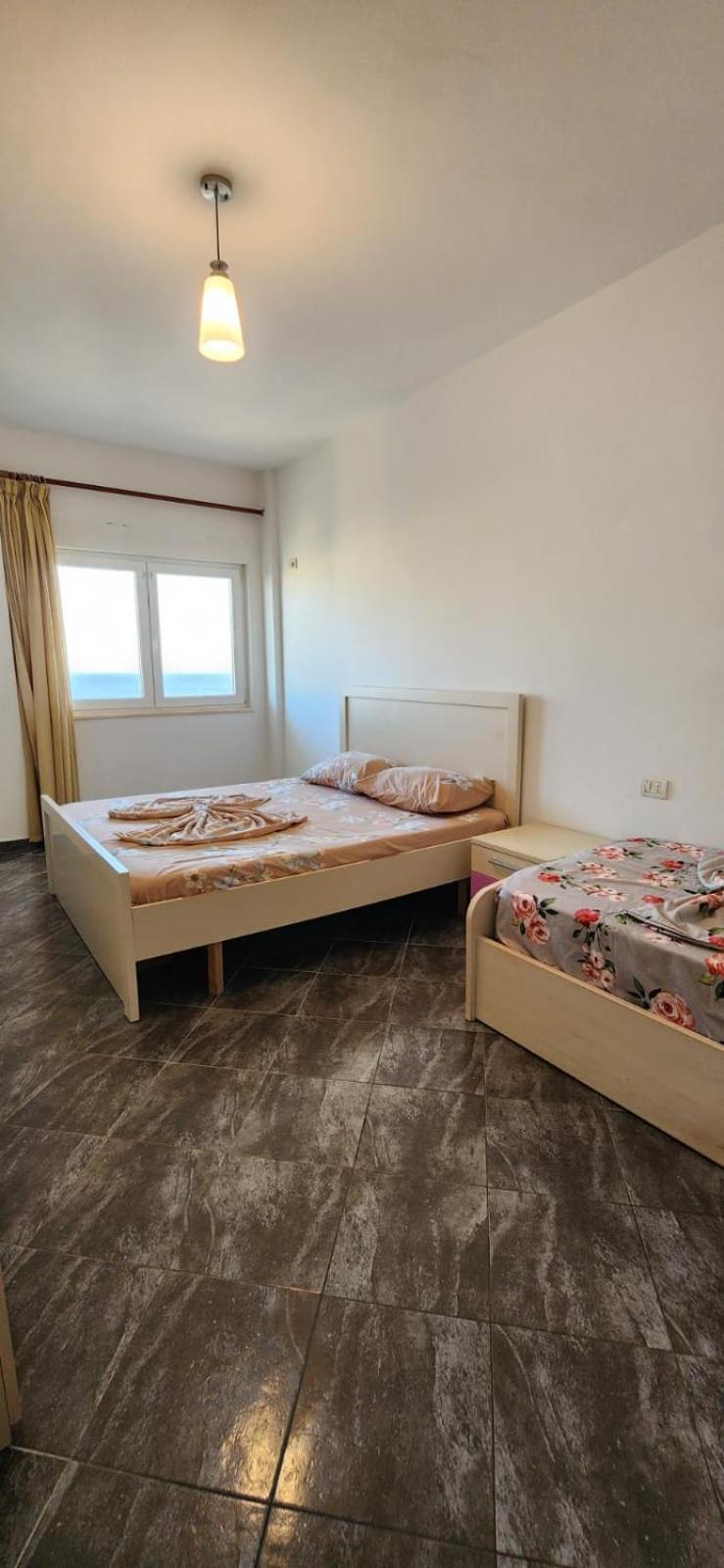 Summer Apartments Shengjin Bagian luar foto